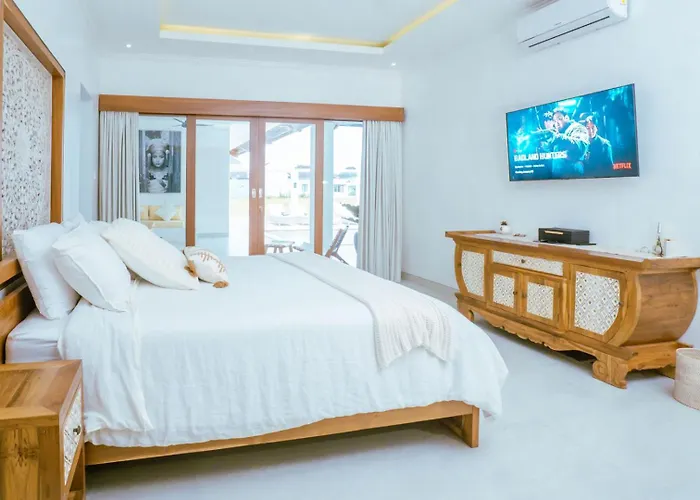 Amil Seminyak